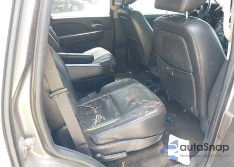 2009 Chevrolet Tahoe Ltz z USA, uszkodzony, nr VIN 1GNFK330X9R262884